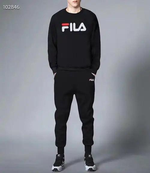 斐乐男士加绒运动套装