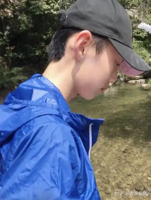 初中男生可以好看到什么程度?