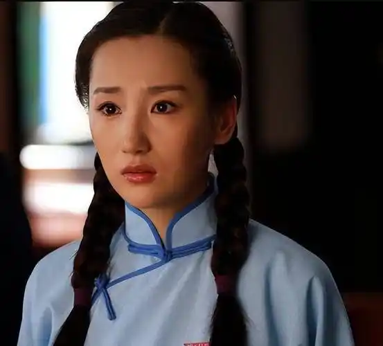 盘点女星的民国剧校服剧照-蓝衣黑裙篇(五)_颜丹晨_感觉_高洋