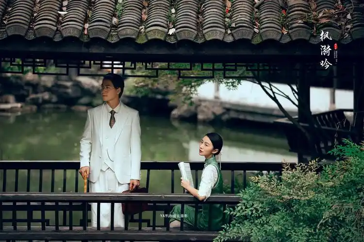 雅云摄影成都婚纱照2021复古小众风格推荐