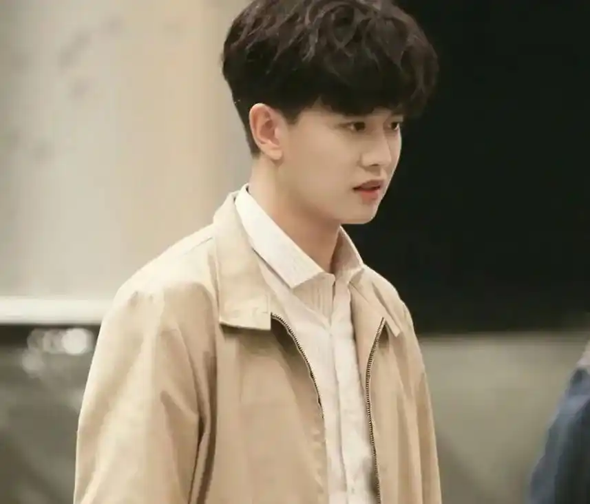 任嘉伦 〖他不是以颜值而出道 他是以实力的拼搏而出道 他实 - 兑音