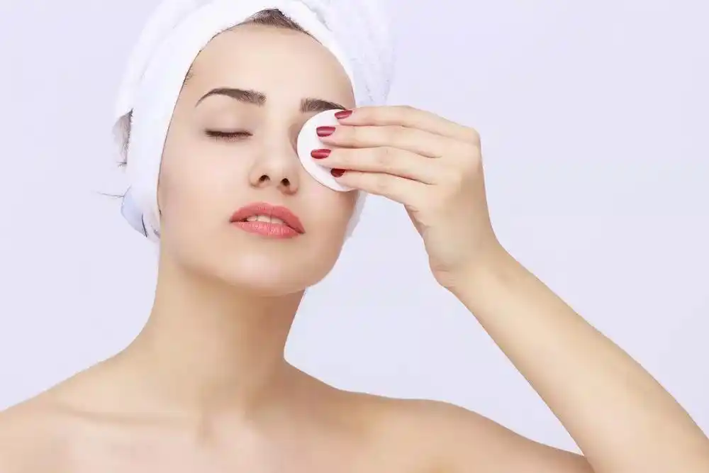 避开卸妆小误区,远离肌肤损伤
