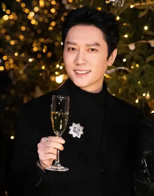 上海这一夜,刘亦菲美得无语,倪妮新中式古典,冯绍峰似大姨|林允|马伊