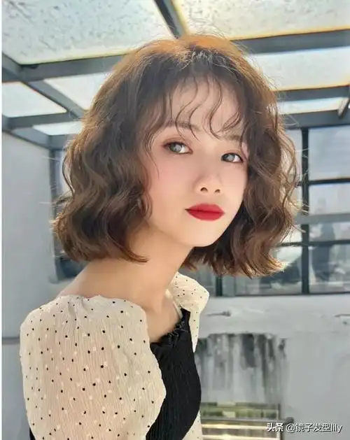 短发烫发发型纹理烫发发型(2022年小卷短发纹理烫发)-天晟网