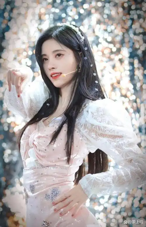 鞠婧祎,好牛一女的