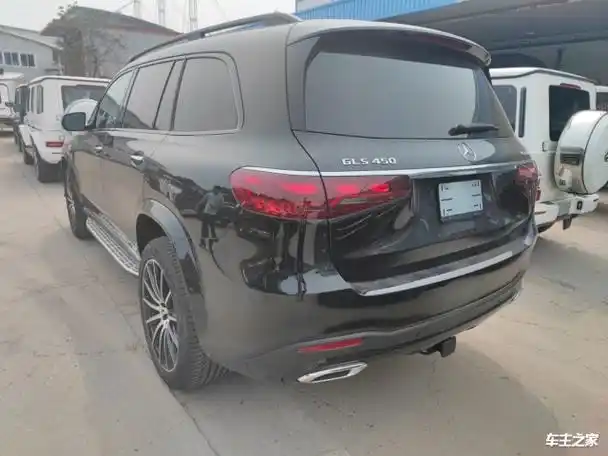黑棕 奔驰gls450 24款 7座 独家包 运动暗夜包 雷测包
