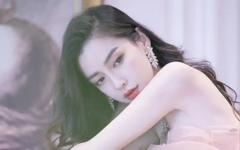 angelababy纱裙浪漫高清桌面壁纸