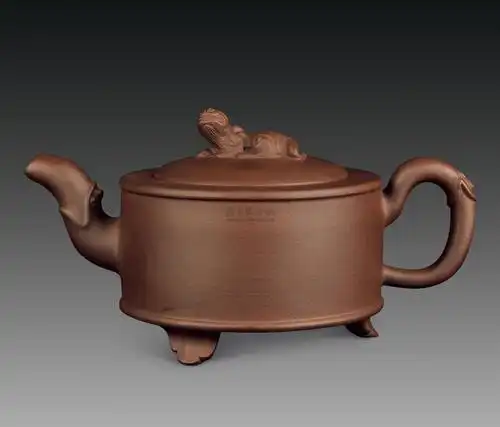 1267 徐汉棠手制兽钮三足紫砂壶