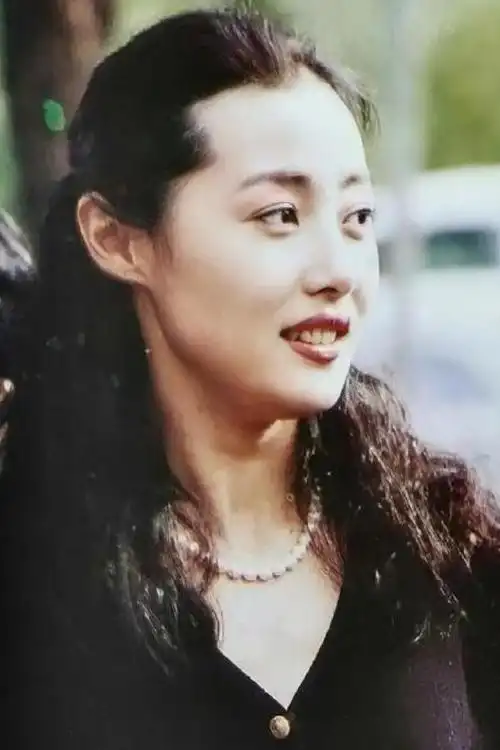 "京圈少爷"张若昀:父子反目,妹妹变后妈,最终靠自己逆风翻盘|刘蓓