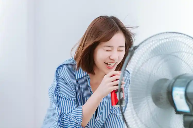 抓了个夏天的小尾巴,庆幸脸上的笑容也依然很灿烂