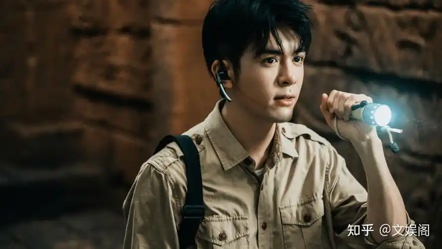 观众对吴邪的选角极为不满,认为曾舜晞太过懵懂青涩,撑不住吴邪的气质