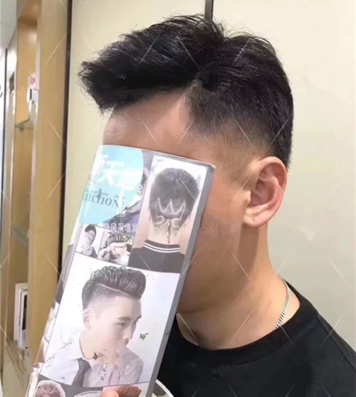 大背头男士假发效果怎么样原来男神都是这么来的