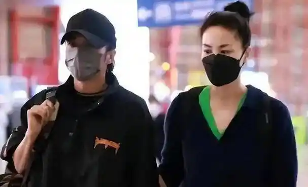 王菲谢霆锋年后首秀恩爱合体现身行头不过万元女方罕有撒娇