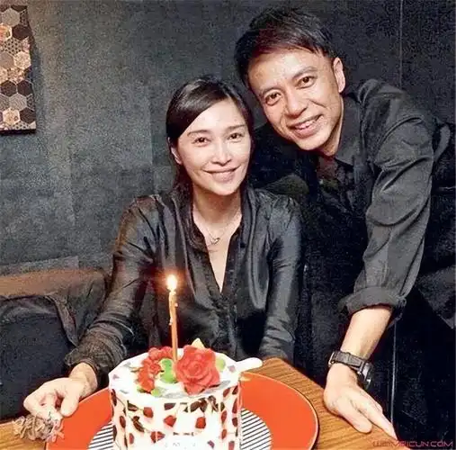 李克勤个人资料简介 李克勤第二个老婆-夏天百科