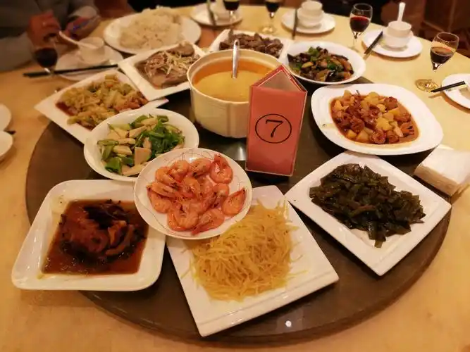 在蓬莱五星级中国第一湾酒店吃饭