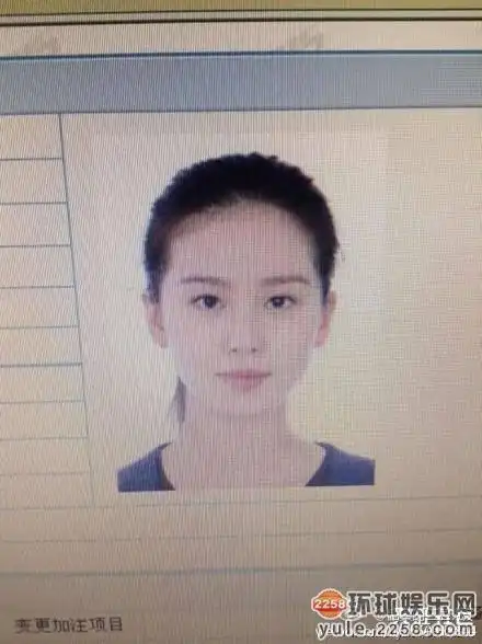 日前,一组刘诗诗从小到大的证件照被曝光,从照片中来看,刘诗诗的五官