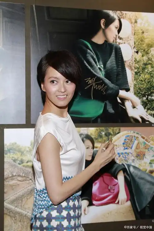 炎明熹个人演唱会:18岁新生代歌手,惊艳首秀梁咏琪