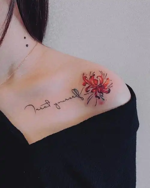 「小英文 彼岸花」纹身图片_肩部颈部纹身图案