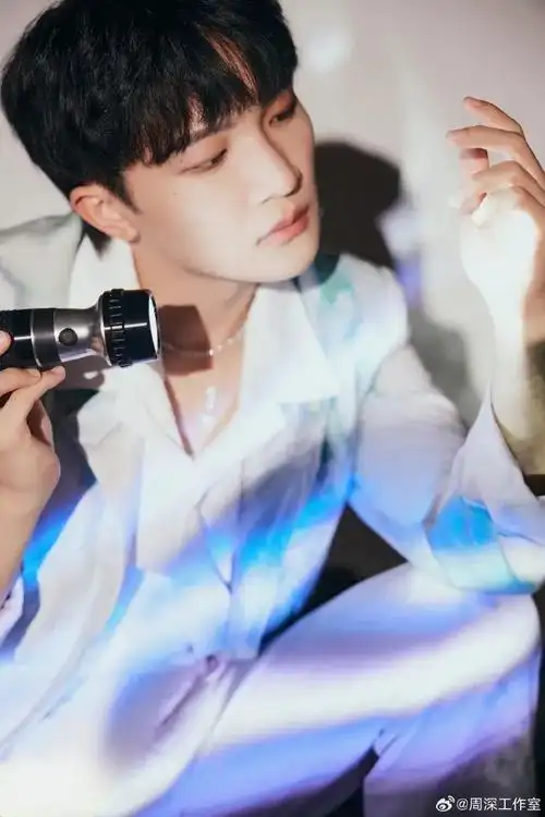周深· 寻音觅深 | 跨越时间海 相逢梦中人67_腾讯新闻