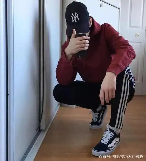 喜欢自拍的男生看过来!分享4个看了就会的自拍照拍摄技巧