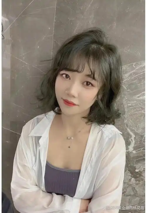 唯美女神气息,几乎适合所有脸型和人群,有着酷感,还非常的充满女人