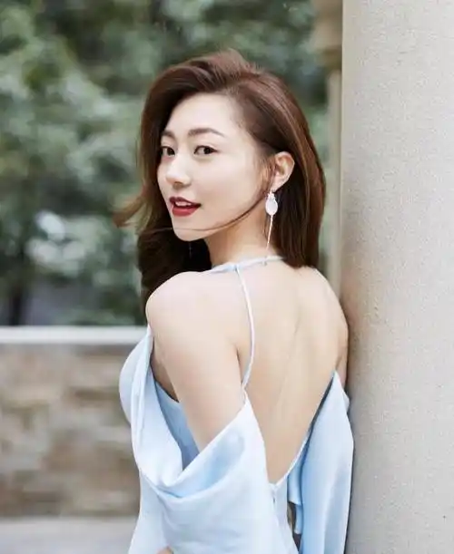 29岁黄梦莹气质感真好!