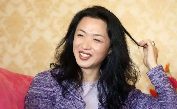 舞蹈家金星资料,金星资料简介(舞蹈家金星变性前有过一段婚姻)