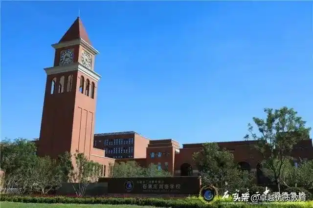 一直以来,二中润德学校依托石家庄二中教育集团,不断强化教师队伍建设