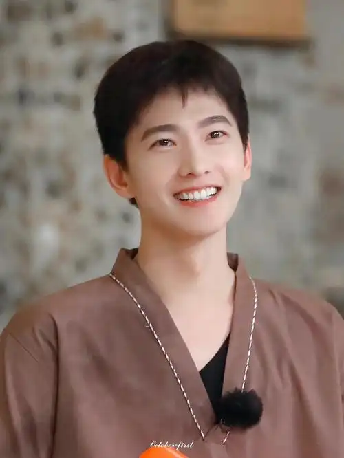 杨洋太帅了太帅了嘶哈