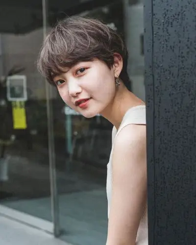 有气质又显年轻的短发发型今年很流行年底换发型就这样剪