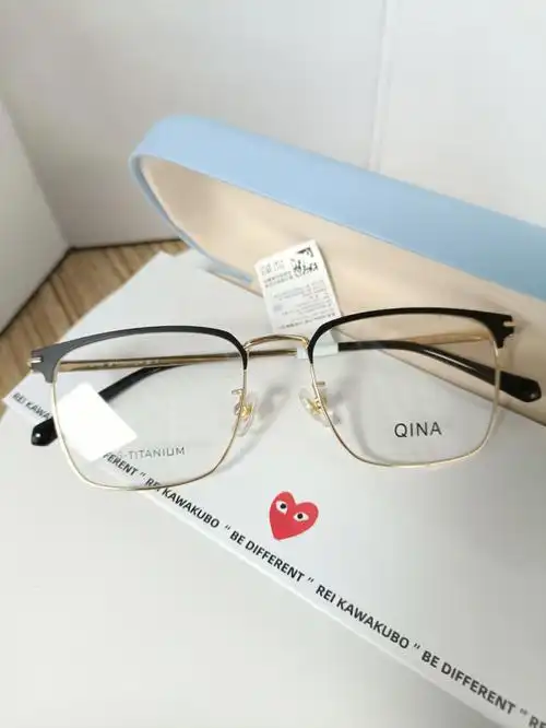 日式复古风半框眼镜