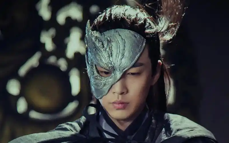 以骨铸造,用命化箭.(邹廷威饰暮辞/奇鸢)