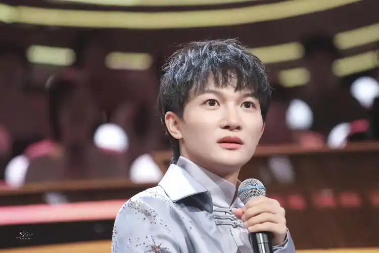 周深哈哈哈 - 堆糖,美图壁纸兴趣社区