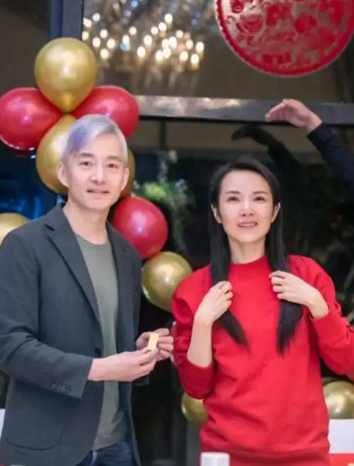 中播网 —— 他曾是央视最帅主持人,还开过私人