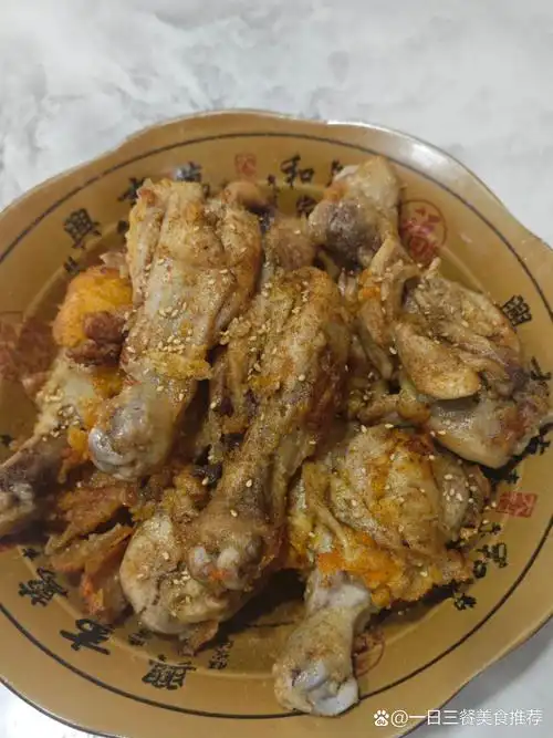 兴致勃勃的买了八个鸡腿,买了面包糠还有炸鸡的面粉