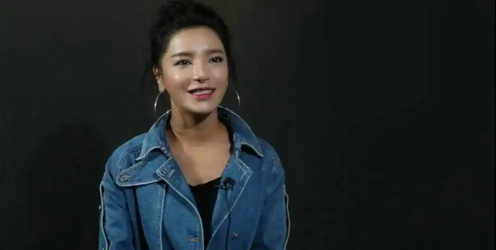 可惜了这身欧美范儿_江映蓉_郁可唯_超女