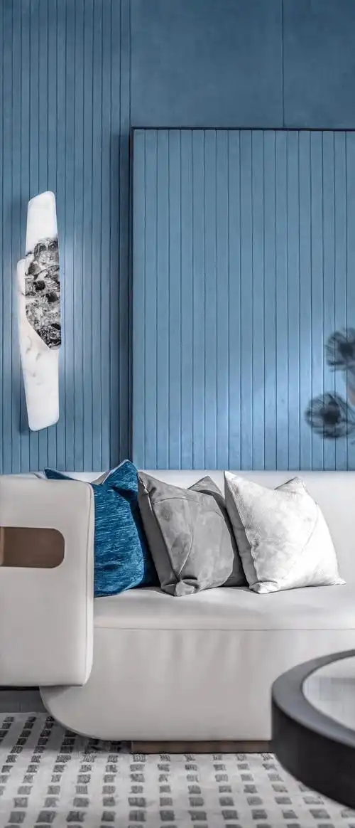 110㎡简约风蓝色背景墙超吸睛整体空间简约干净