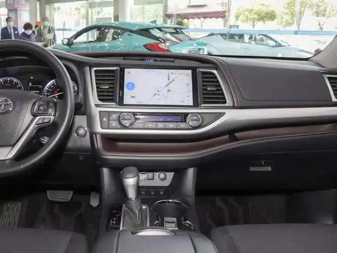 广汽丰田 汉兰达 2021款 2.0t 四驱豪华版 7座