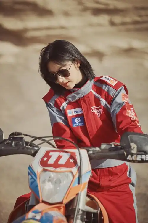 张俪短发造型##张俪短发机车大片