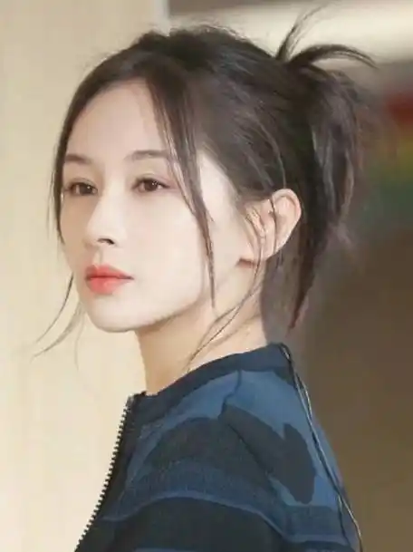 王子文毽子头发型教学