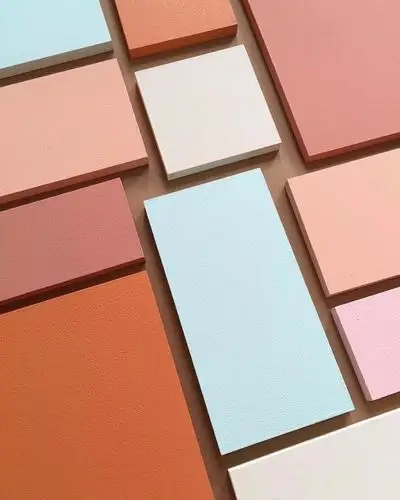 色彩拼接和构图排列