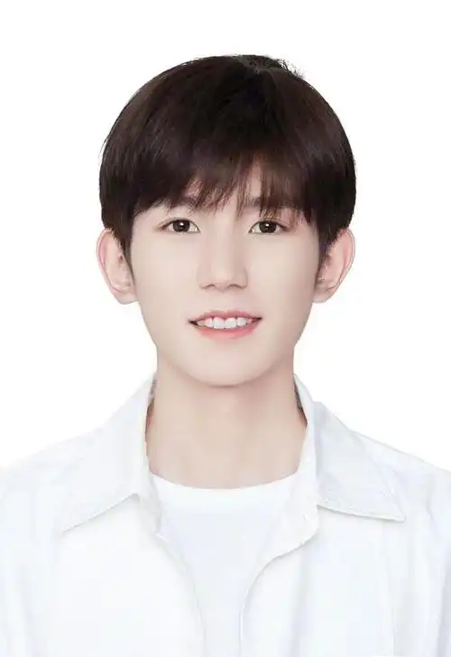 王源证件照合集 阳光大男孩心动上线