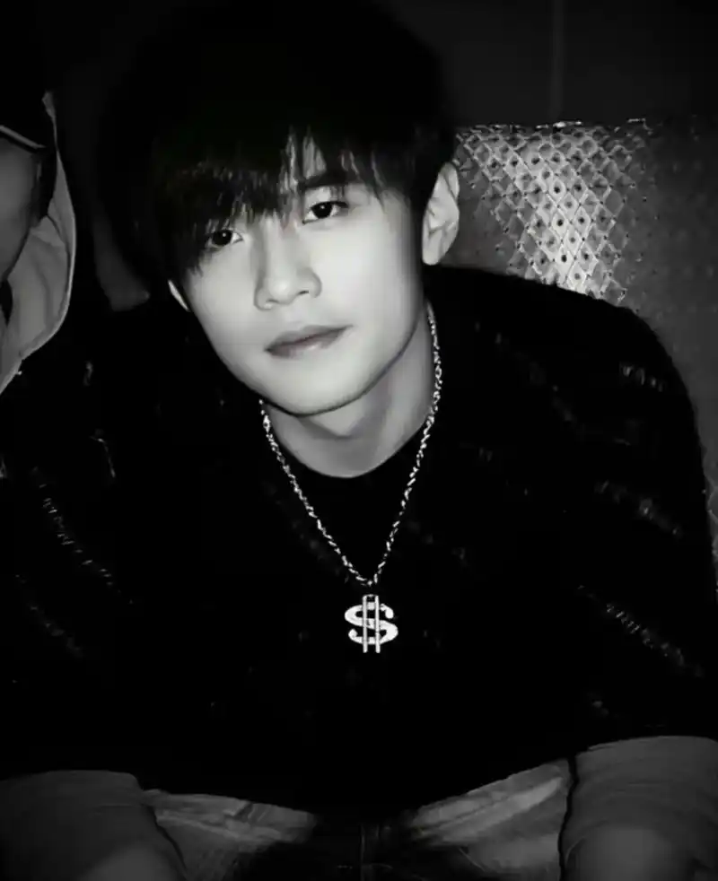 周杰伦高清图片 - 抖音