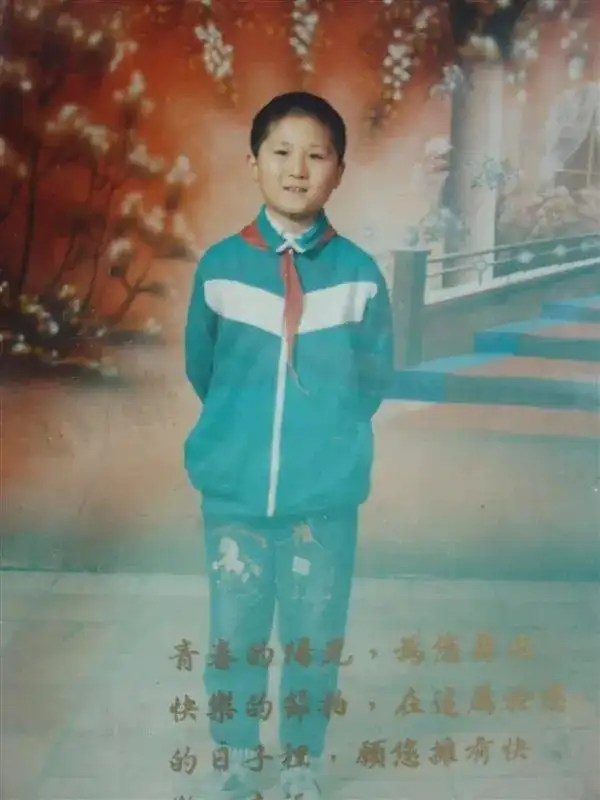 郑州八九十年代的校服长啥样?