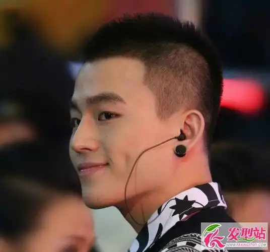 青少年男士短发发型大全_发型图片