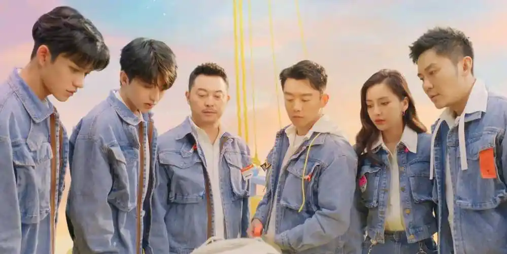 《跑男9》宣传片,杨颖蔡徐坤都是凡尔赛,我只留意到导演姚译添_观众