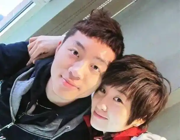 朱雨玲朱霖峰官宣恋情历数国家队情侣cp大家最喜欢哪一对