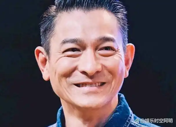 刘德华坎坷成名路与爱情传奇60岁的魅力依旧如初