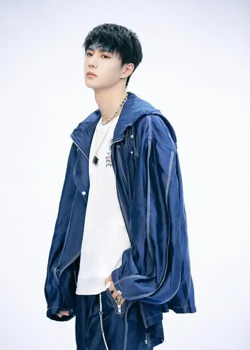 王一博《这!就是街舞3》明晚开播 个人首档街舞综艺引期待