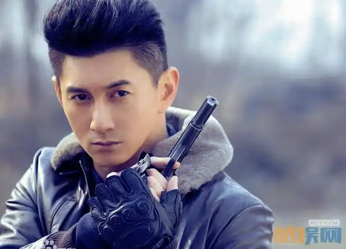 吴奇隆向着幸福炮火胜利前进三部曲剧照